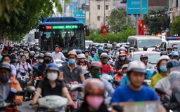 Sở Xây dựng TP.HCM: Miễn phí xe buýt chưa đủ để người dân bỏ xe cá nhân