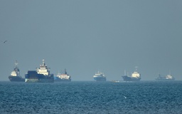 Anh - Pháp điều tàu chiến đến eo biển Hormuz, Iran dọa phản ứng 'tức thì'