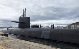 Tàu ngầm hạt nhân Mỹ gửi thông điệp đến Iran