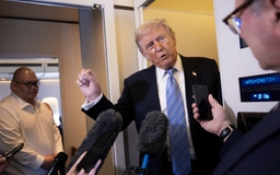 Tổng thống Trump cảnh báo Đài Loan sau chuyến thăm Trung Quốc