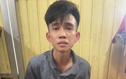 Cướp dây chuyền vàng giữa đường, còn quay lại đe dọa nạn nhân