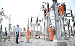 Ngành điện sát cánh cùng người lao động trên các công trường thi công xuyên lễ 30.4 và 1.5