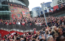 Arsenal trở thành nhà vô địch ‘độc, lạ’