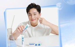 Bất ngờ với kem chấm mụn giá học sinh mà được chuyên gia tin dùng