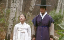Kim Soo Hyun bị 'đào lại' loạt phát ngôn kém duyên với bạn diễn chưa thành niên