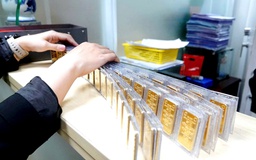 Giá vàng hôm nay 5.5.2026: Trượt giảm sâu, mức lỗ gia tăng