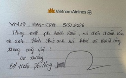 Bác sĩ Bệnh viện Bạch Mai cứu hành khách trên chuyến bay Hà Nội - Paris