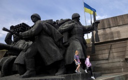 Nga - Ukraine đồng ý ngừng bắn 3 ngày do Mỹ làm trung gian