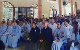 3 sư thầy gieo yêu thương trên đất sen hồng