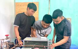 Bỏ qua thi lớp 10, nhiều học sinh chủ động rẽ hướng học nghề