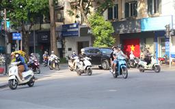 Hà Nội chưa muốn cấm xe máy xăng ở vùng lõi Hoàn Kiếm từ 1.7
