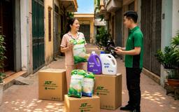 Bùng nổ mua hàng combo trực tuyến, logistics hàng nặng vào cuộc ‘đua’