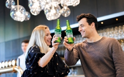 Carlsberg Smooth nâng tầm cuộc vui bằng vị bia êm mượt
