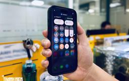 Lý do khiến màn hình iPhone tự động tối sầm đi