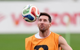 HLV Scaloni tiết lộ lý do Messi cần thi đấu trận thủ tục, Argentina mang thêm 500 kg thịt bò