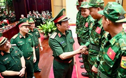 Đoàn cứu trợ động đất Venezuela được giao quyền 'tướng quân tại ngoại'
