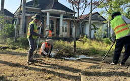 Không nhận tiền công, nhóm 5 người trẻ dọn nhà miễn phí suốt gần 4 năm