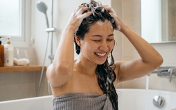 Nên gội đầu mấy lần 1 tuần và gội thế nào cho đúng?