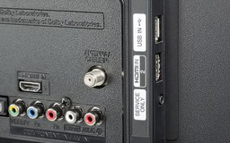 Cổng bí ẩn trên TV nhiều người chưa từng sử dụng