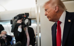 Tổng thống Trump nổi giận bỏ ngang phỏng vấn