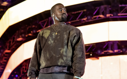 Kanye West được chào đón như người hùng dù bị tẩy chay kịch liệt