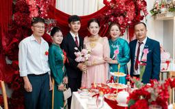 Chú rể dành dụm 5 năm mua vàng tặng cô dâu trong ngày hỏi cưới