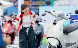Đến 'mùa' học sinh ồ ạt mua xe máy điện