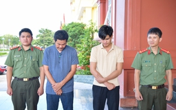 Chở 10 người Trung Quốc ra Bắc xuất cảnh trái phép, 2 người bị khởi tố