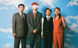 'Trường Hè, 2001': Sự bất đồng của những ngôn ngữ yêu thương