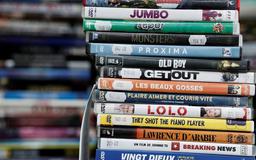 Nguyên nhân khiến đĩa DVD bị hư hại nghiêm trọng