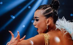 Trò giỏi của HLV Khánh Thi, ‘hot girl’ Nguyễn Hoàng Ngọc vươn tầm ra thế giới