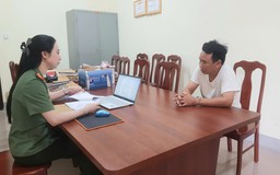 Bắt chủ tiệm photocopy làm hàng ngàn tài liệu in con dấu giả để bán 