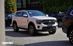 SUV 7 chỗ: Ford Everest duy trì sự áp đảo đối thủ