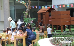 Thấy con hỏi 'vì sao', nhiều cha mẹ vô tình 'Hỏi gì nhiều thế'