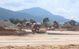 Sân bay Liên Khương làm ngày đêm cho kịp tháng sau đón khách tới Đà Lạt