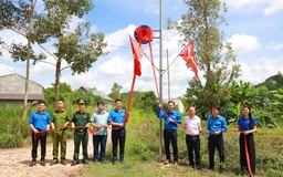 'Kỳ nghỉ hồng' cán bộ trẻ chung tay hỗ trợ vùng biên