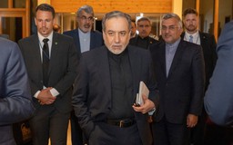 Iran dọa 'dạy Israel bài học' nếu Mỹ không kiềm chế đồng minh