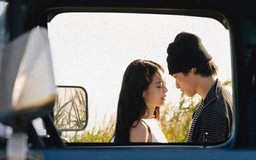Danh tính người đàn ông tình tứ cùng Jennie (Black Pink) được tiết lộ