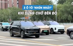 Ba ô tô 'nhảy múa' khi chờ đèn đỏ: Khi xe hơi thành món đồ công nghệ