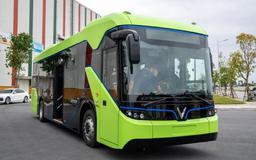 Quảng Ninh thí điểm xe buýt điện đưa đón học sinh