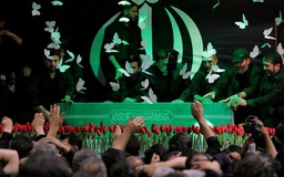 Iran gửi thông điệp đến Mỹ từ lễ tang ông Ali Khamenei