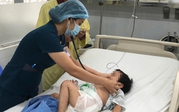 Bé trai suy đa cơ quan sau thời gian uống hơn 1 lít sữa mỗi ngày