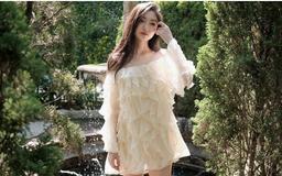 Tự tin thả dáng cùng váy, áo bèo nhún