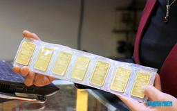 Giá vàng giảm mạnh trong nửa năm qua, 'đu đỉnh' lỗ 54,3 triệu/lượng