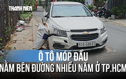Bí ẩn ô tô móp đầu, xẹp 4 bánh nằm bên đường nhiều năm ở TP.HCM