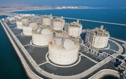 Đàm phán Hormuz bế tắc, giá dầu lâm nguy