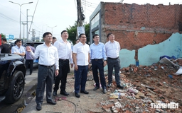 Chủ tịch TP.HCM kiểm tra 2 dự án hơn 32.200 tỉ đồng ở cửa ngõ phía tây