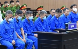 Nhận tiền tỉ, cựu cục trưởng nghĩ là quà tết chứ không phải hối lộ