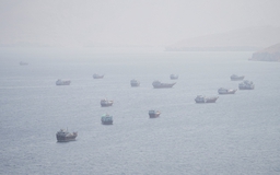 Mỹ giới hạn khung giờ bảo vệ tàu dầu qua eo biển Hormuz?