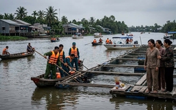 Tìm thấy thi thể bé trai trong vụ cha con bị điện giật rơi xuống sông